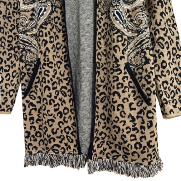 Chico’s Women’s Tan Multi Animal Print Open Front Cardigan with Fringe Hem Sz-S - Picture 3 of 7